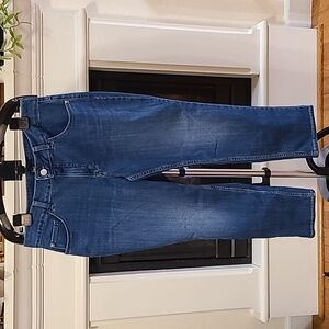 LEE WOMENS SIZE 16 PETITE BLUE JEANS